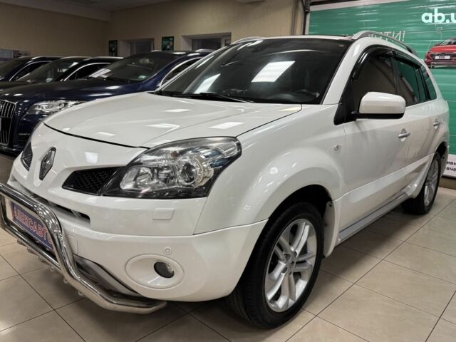 Белый Рено Колеос, объемом двигателя 0 л и пробегом 242 тыс. км за 8700 $, фото 2 на Automoto.ua