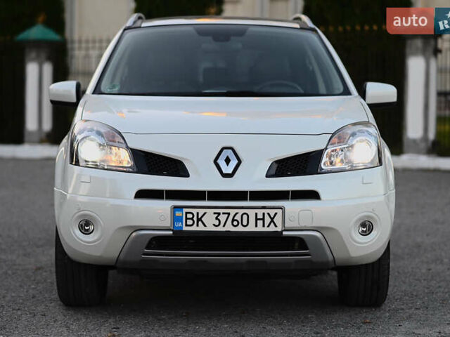 Белый Рено Колеос, объемом двигателя 2 л и пробегом 202 тыс. км за 10300 $, фото 1 на Automoto.ua