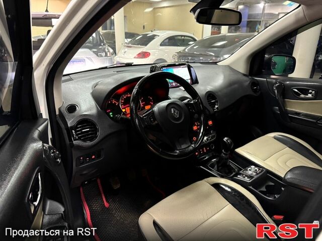 Белый Рено Колеос, объемом двигателя 2 л и пробегом 242 тыс. км за 8700 $, фото 8 на Automoto.ua