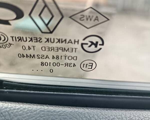 Белый Рено Колеос, объемом двигателя 2 л и пробегом 215 тыс. км за 10650 $, фото 77 на Automoto.ua