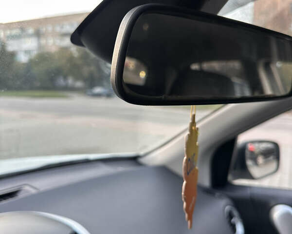 Белый Рено Колеос, объемом двигателя 2 л и пробегом 169 тыс. км за 9700 $, фото 22 на Automoto.ua