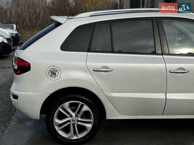 Белый Рено Колеос, объемом двигателя 2 л и пробегом 290 тыс. км за 9450 $, фото 9 на Automoto.ua