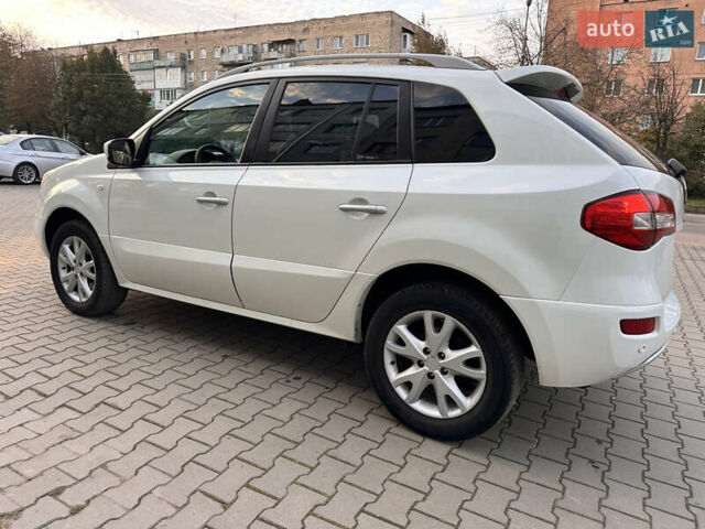 Белый Рено Колеос, объемом двигателя 2 л и пробегом 169 тыс. км за 9700 $, фото 3 на Automoto.ua