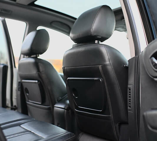 Белый Рено Колеос, объемом двигателя 2 л и пробегом 202 тыс. км за 10300 $, фото 47 на Automoto.ua