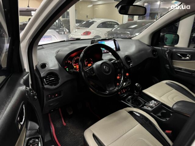 Белый Рено Колеос, объемом двигателя 0 л и пробегом 242 тыс. км за 8700 $, фото 9 на Automoto.ua