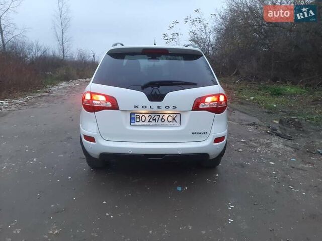 Белый Рено Колеос, объемом двигателя 2 л и пробегом 205 тыс. км за 10800 $, фото 4 на Automoto.ua