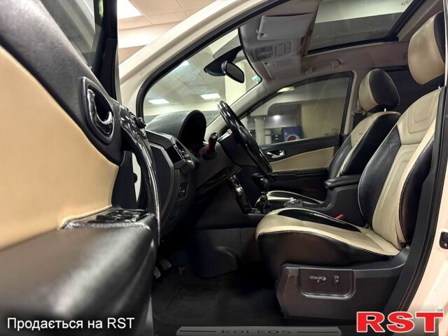 Белый Рено Колеос, объемом двигателя 2 л и пробегом 242 тыс. км за 8700 $, фото 9 на Automoto.ua