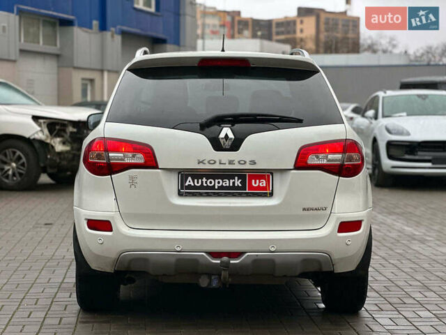 Белый Рено Колеос, объемом двигателя 2 л и пробегом 260 тыс. км за 10290 $, фото 4 на Automoto.ua