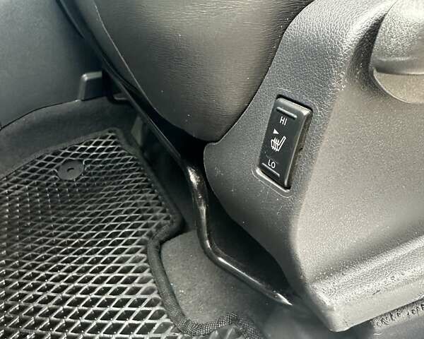 Білий Рено Колеос, об'ємом двигуна 2 л та пробігом 250 тис. км за 9800 $, фото 12 на Automoto.ua