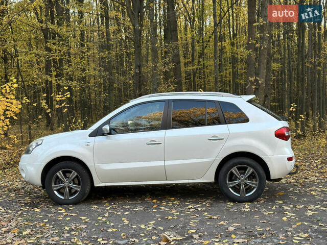 Білий Рено Колеос, об'ємом двигуна 2 л та пробігом 231 тис. км за 10600 $, фото 3 на Automoto.ua