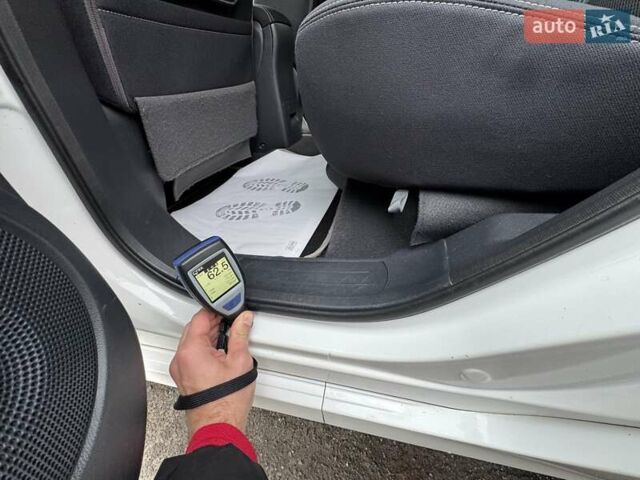 Білий Рено Колеос, об'ємом двигуна 2 л та пробігом 249 тис. км за 10200 $, фото 73 на Automoto.ua