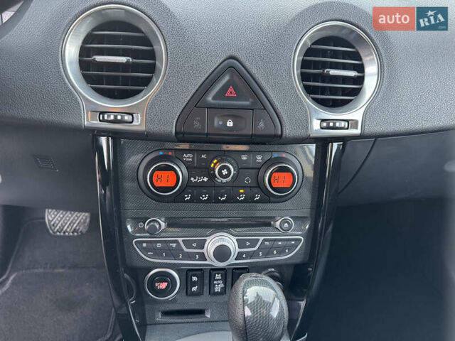 Белый Рено Колеос, объемом двигателя 2 л и пробегом 226 тыс. км за 12500 $, фото 35 на Automoto.ua