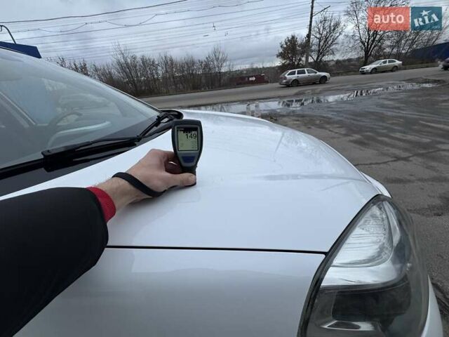 Білий Рено Колеос, об'ємом двигуна 2 л та пробігом 249 тис. км за 10200 $, фото 86 на Automoto.ua