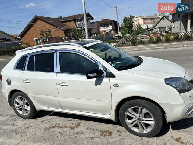 Белый Рено Колеос, объемом двигателя 2 л и пробегом 230 тыс. км за 10250 $, фото 4 на Automoto.ua