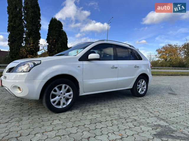 Белый Рено Колеос, объемом двигателя 2 л и пробегом 167 тыс. км за 9700 $, фото 2 на Automoto.ua