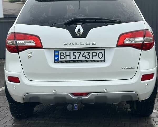 Білий Рено Колеос, об'ємом двигуна 2 л та пробігом 250 тис. км за 9800 $, фото 2 на Automoto.ua
