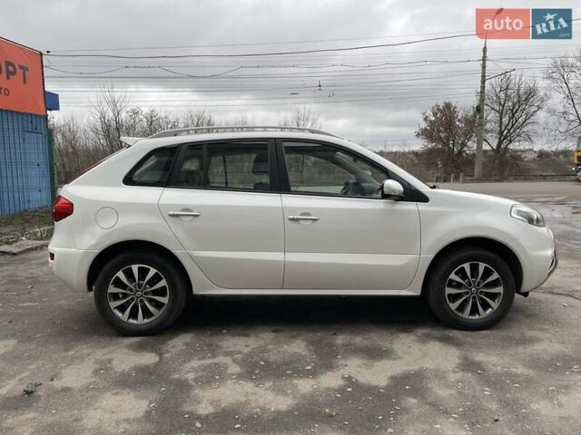 Білий Рено Колеос, об'ємом двигуна 2 л та пробігом 249 тис. км за 10200 $, фото 1 на Automoto.ua