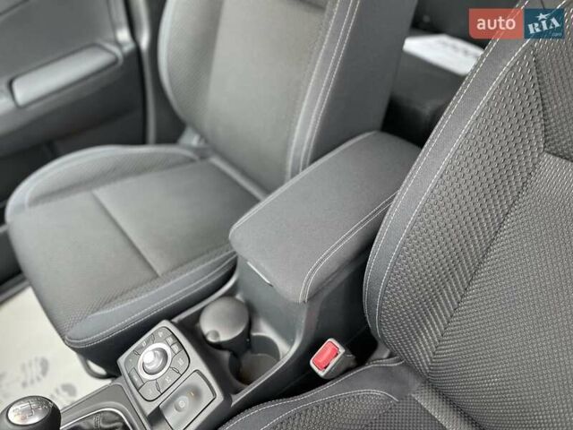 Білий Рено Колеос, об'ємом двигуна 2 л та пробігом 249 тис. км за 10200 $, фото 17 на Automoto.ua