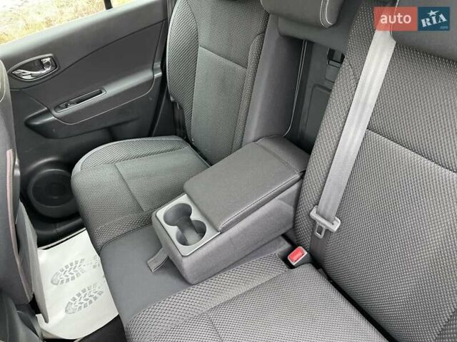 Білий Рено Колеос, об'ємом двигуна 2 л та пробігом 249 тис. км за 10200 $, фото 26 на Automoto.ua