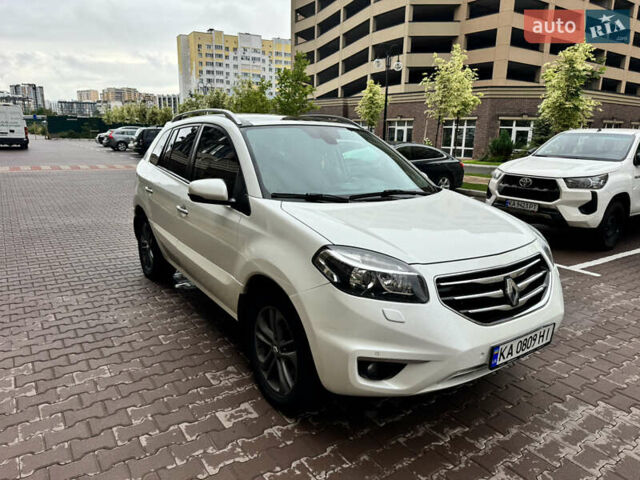 Белый Рено Колеос, объемом двигателя 2 л и пробегом 312 тыс. км за 10500 $, фото 25 на Automoto.ua