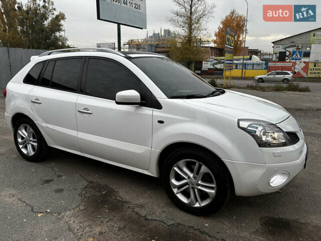Рено Колеос 2011 в Киеве на Automoto.ua Белый Рено Колеос, объемом двигателя 2 л и пробегом 221 тыс. км за 8200 $, фото 2 на Automoto.ua