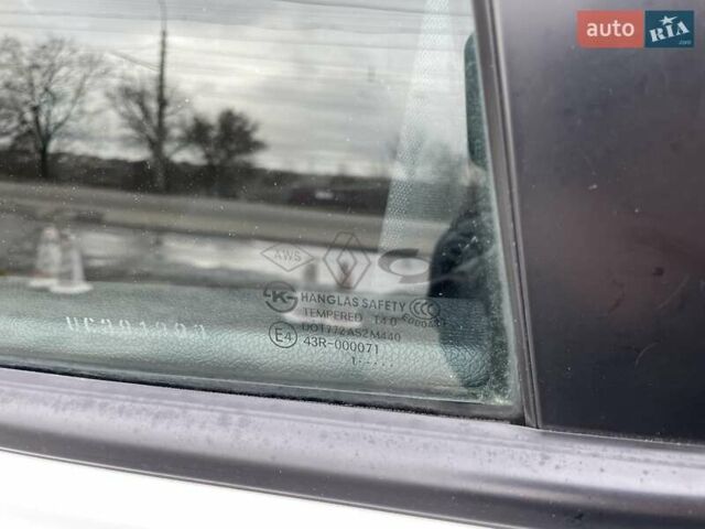 Білий Рено Колеос, об'ємом двигуна 2 л та пробігом 249 тис. км за 10200 $, фото 57 на Automoto.ua