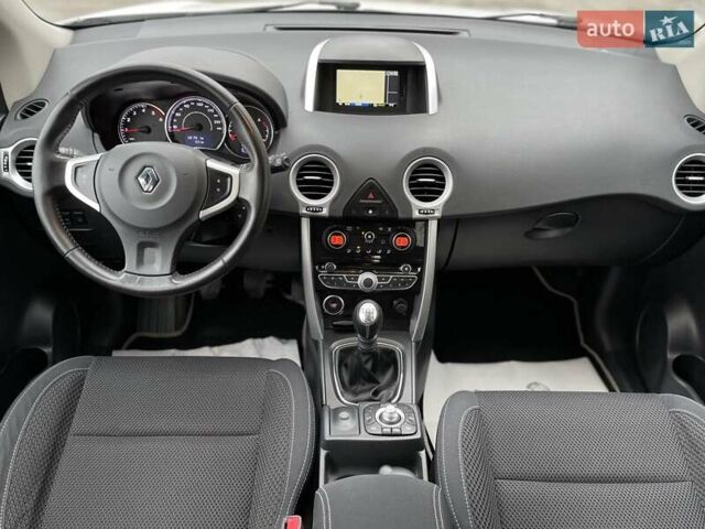 Білий Рено Колеос, об'ємом двигуна 2 л та пробігом 249 тис. км за 10200 $, фото 53 на Automoto.ua