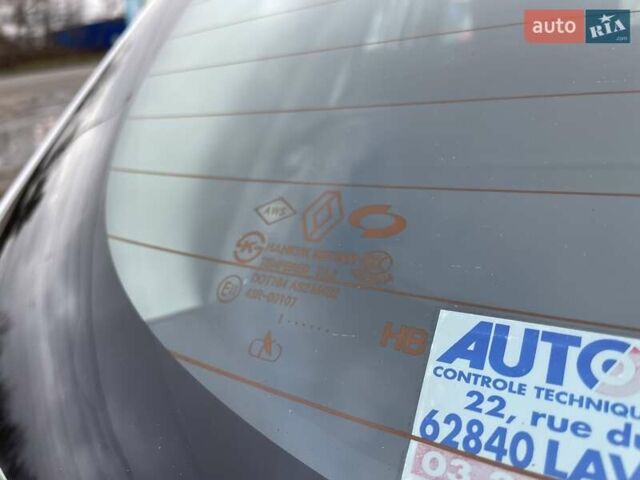 Білий Рено Колеос, об'ємом двигуна 2 л та пробігом 249 тис. км за 10200 $, фото 59 на Automoto.ua