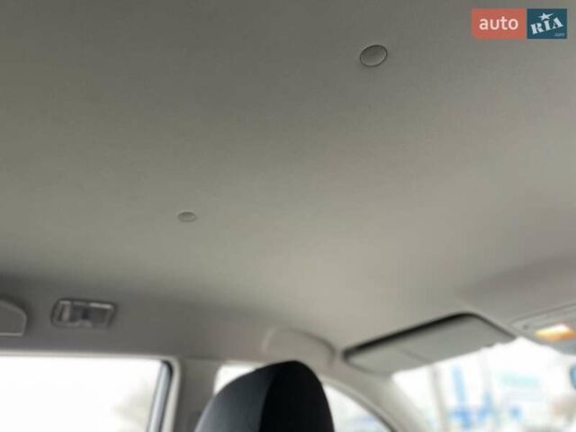 Білий Рено Колеос, об'ємом двигуна 2 л та пробігом 249 тис. км за 10200 $, фото 41 на Automoto.ua