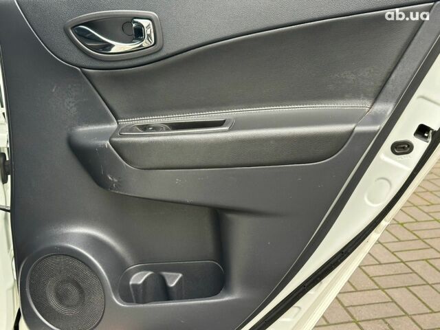 Белый Рено Колеос, объемом двигателя 2 л и пробегом 260 тыс. км за 10290 $, фото 16 на Automoto.ua