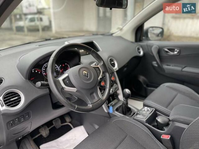 Білий Рено Колеос, об'ємом двигуна 2 л та пробігом 249 тис. км за 10200 $, фото 12 на Automoto.ua