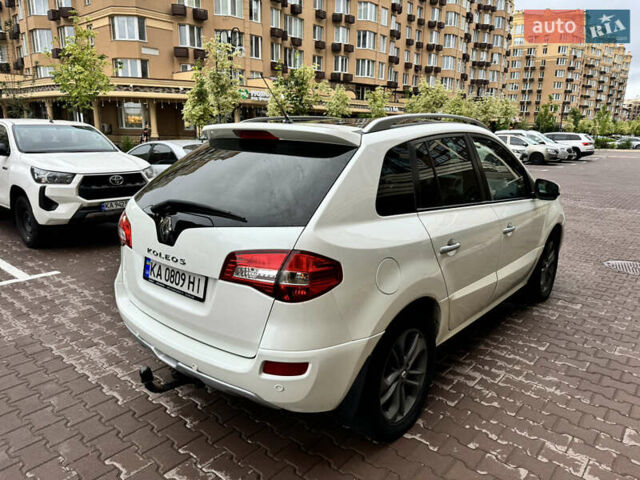 Белый Рено Колеос, объемом двигателя 2 л и пробегом 312 тыс. км за 10500 $, фото 5 на Automoto.ua