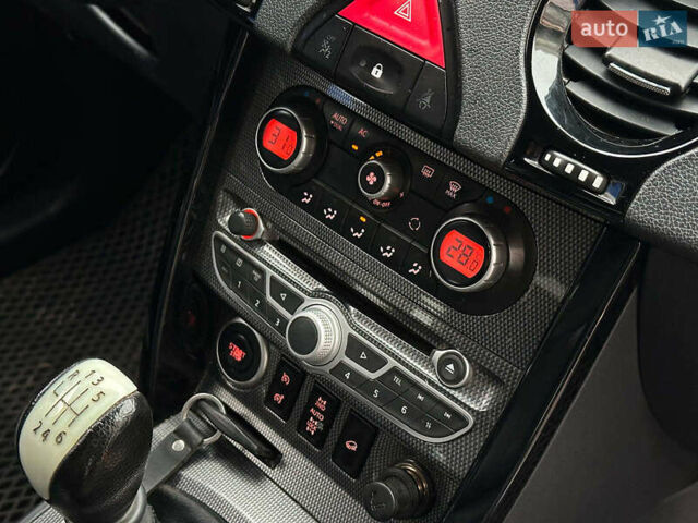 Белый Рено Колеос, объемом двигателя 2 л и пробегом 260 тыс. км за 10290 $, фото 23 на Automoto.ua