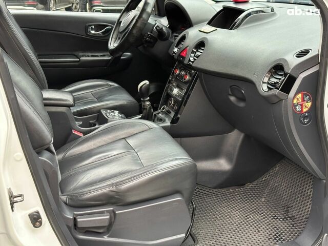 Белый Рено Колеос, объемом двигателя 2 л и пробегом 260 тыс. км за 10290 $, фото 20 на Automoto.ua