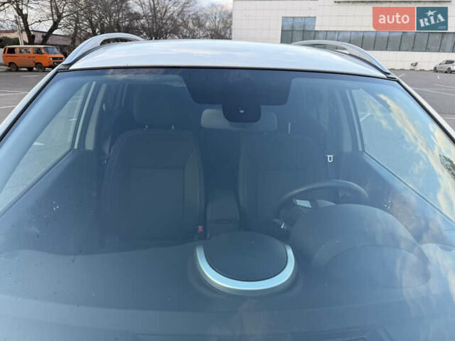 Белый Рено Колеос, объемом двигателя 2 л и пробегом 260 тыс. км за 9900 $, фото 20 на Automoto.ua