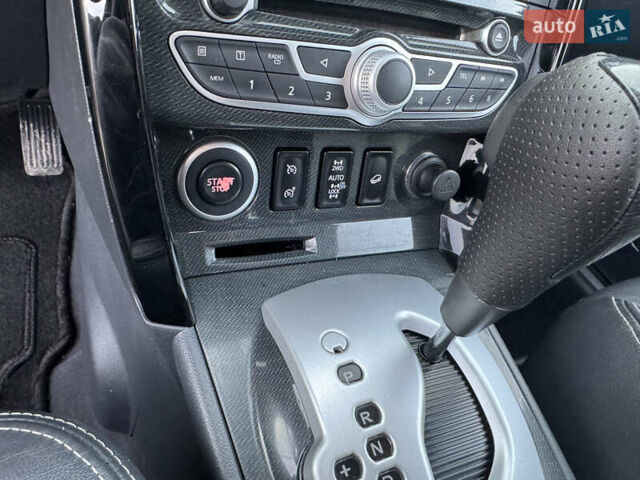 Белый Рено Колеос, объемом двигателя 2 л и пробегом 226 тыс. км за 12500 $, фото 36 на Automoto.ua