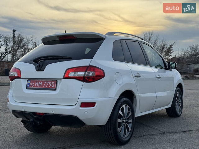 Белый Рено Колеос, объемом двигателя 2 л и пробегом 226 тыс. км за 12500 $, фото 15 на Automoto.ua