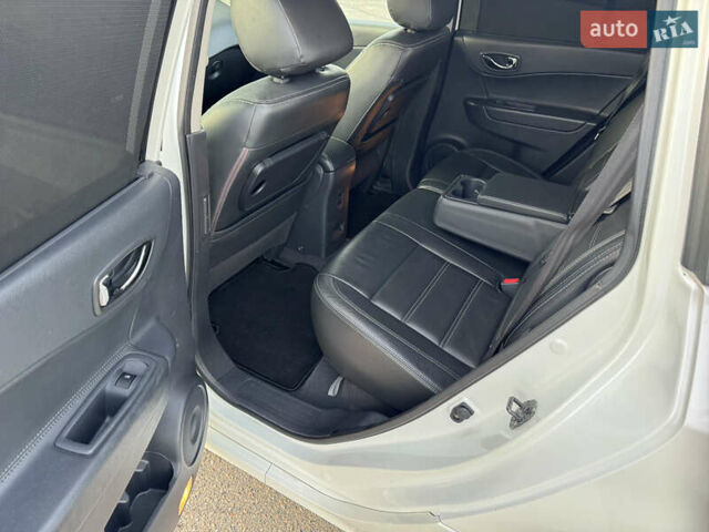 Белый Рено Колеос, объемом двигателя 2 л и пробегом 226 тыс. км за 12500 $, фото 50 на Automoto.ua