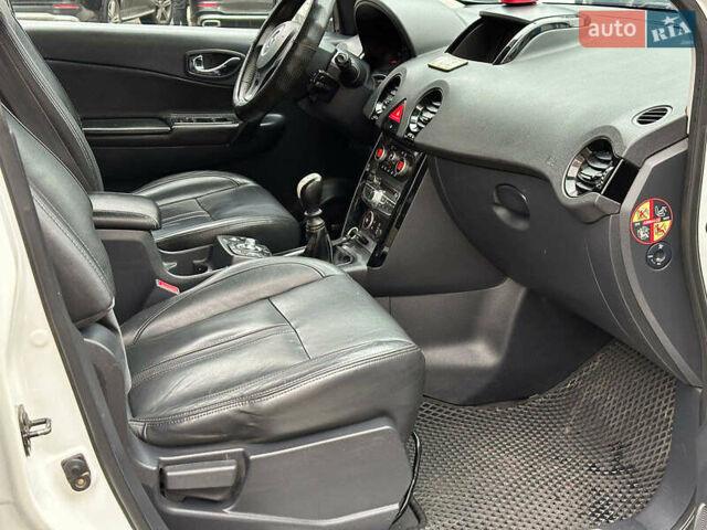 Белый Рено Колеос, объемом двигателя 2 л и пробегом 260 тыс. км за 10290 $, фото 20 на Automoto.ua