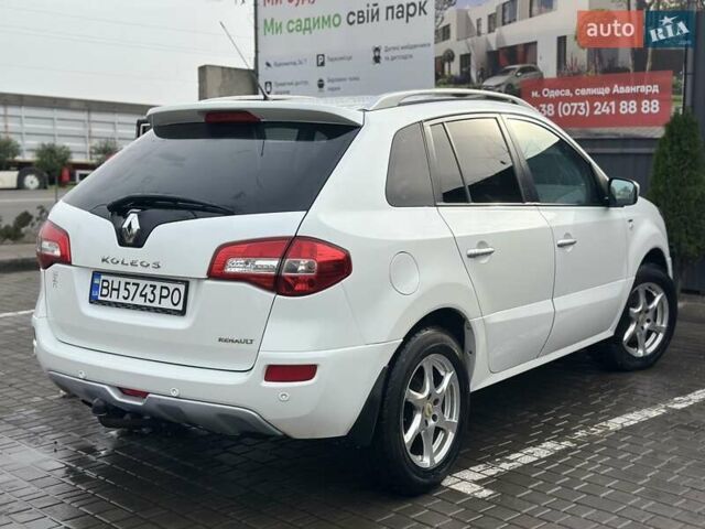 Білий Рено Колеос, об'ємом двигуна 2 л та пробігом 250 тис. км за 9800 $, фото 6 на Automoto.ua