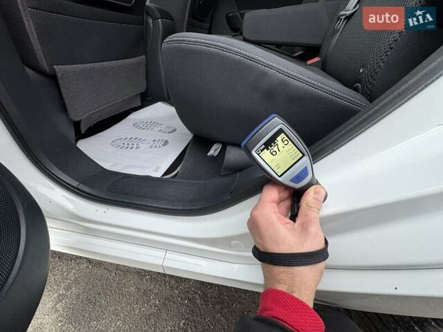 Білий Рено Колеос, об'ємом двигуна 2 л та пробігом 249 тис. км за 10200 $, фото 74 на Automoto.ua