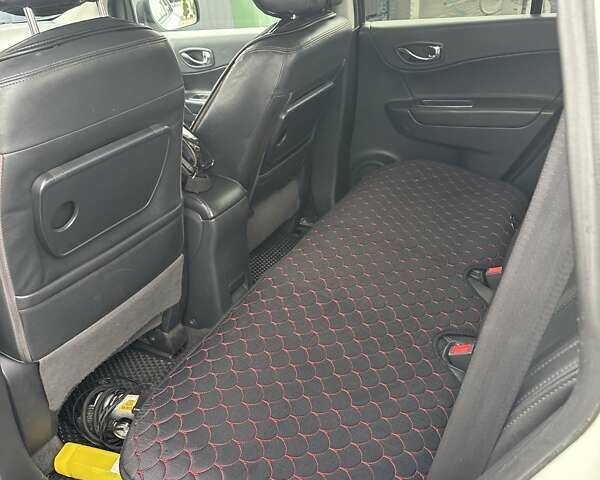 Білий Рено Колеос, об'ємом двигуна 2 л та пробігом 250 тис. км за 9800 $, фото 9 на Automoto.ua