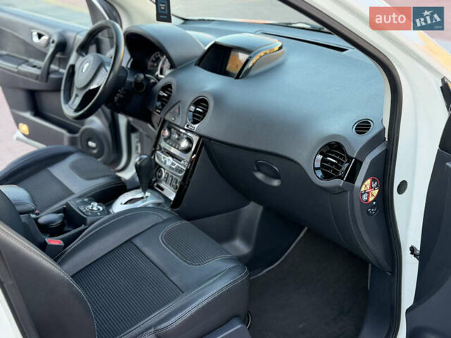 Білий Рено Колеос, об'ємом двигуна 2 л та пробігом 180 тис. км за 12300 $, фото 24 на Automoto.ua