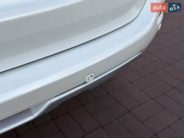 Білий Рено Колеос, об'ємом двигуна 2 л та пробігом 180 тис. км за 12300 $, фото 10 на Automoto.ua