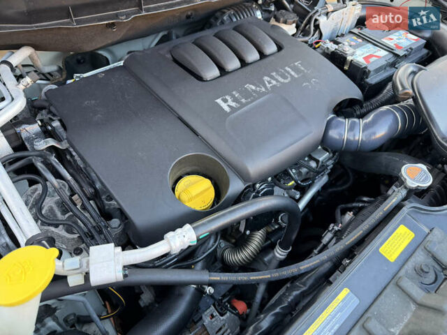 Білий Рено Колеос, об'ємом двигуна 2 л та пробігом 180 тис. км за 12300 $, фото 45 на Automoto.ua