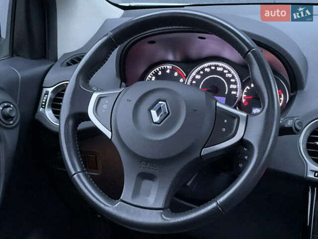 Белый Рено Колеос, объемом двигателя 2 л и пробегом 131 тыс. км за 13800 $, фото 18 на Automoto.ua