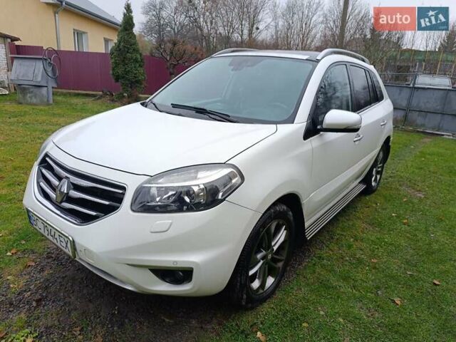 Белый Рено Колеос, объемом двигателя 2 л и пробегом 250 тыс. км за 10200 $, фото 2 на Automoto.ua