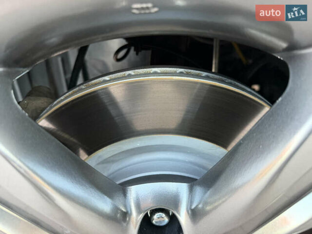 Білий Рено Колеос, об'ємом двигуна 2 л та пробігом 180 тис. км за 12300 $, фото 59 на Automoto.ua