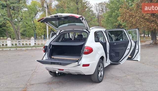 Білий Рено Колеос, об'ємом двигуна 2 л та пробігом 248 тис. км за 12900 $, фото 112 на Automoto.ua