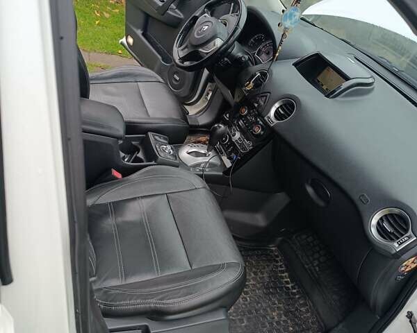 Белый Рено Колеос, объемом двигателя 2 л и пробегом 250 тыс. км за 10200 $, фото 14 на Automoto.ua